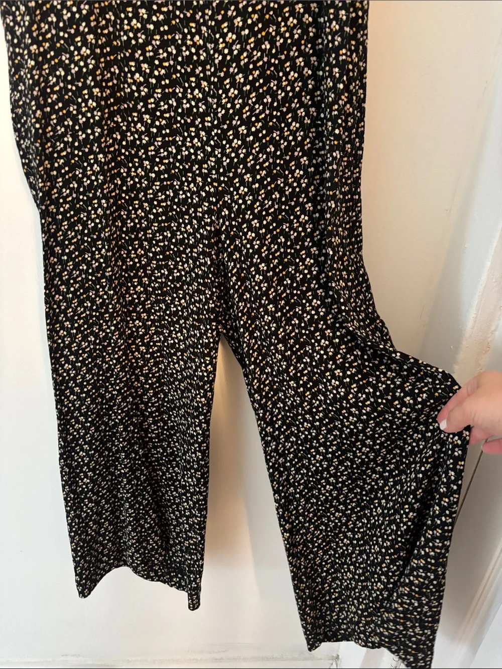 Madewell Sleeveless Jumpsuit Black Floral Adjustable Straps Button Front Size 6